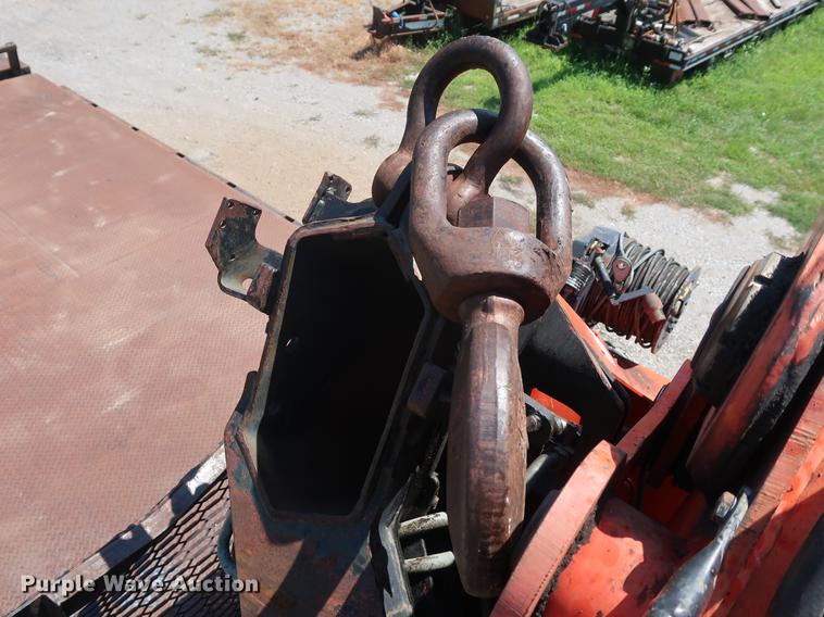 image for item DE6089 1999 International Paystar 5000 crane truck