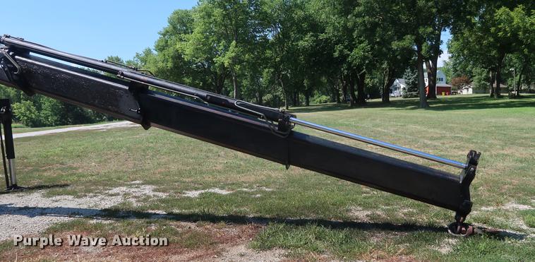 image for item DE6089 1999 International Paystar 5000 crane truck