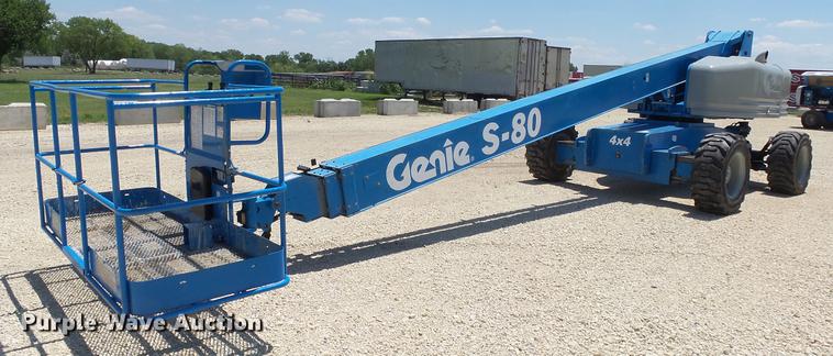 image for item DE7189 2006 Genie S80 boom lift