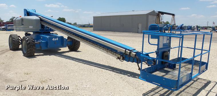 image for item DE7189 2006 Genie S80 boom lift