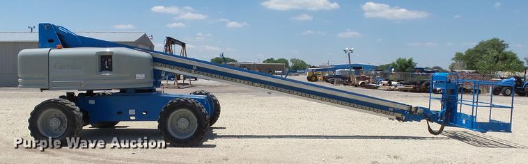 image for item DE7189 2006 Genie S80 boom lift