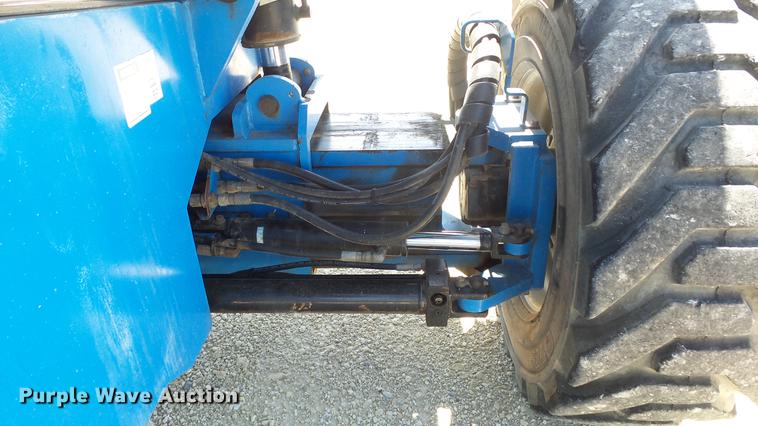 image for item DE7189 2006 Genie S80 boom lift