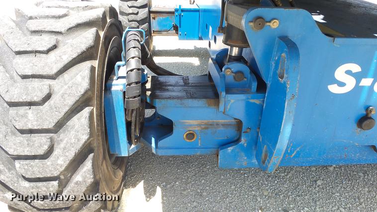 image for item DE7189 2006 Genie S80 boom lift