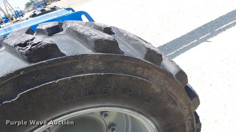 image for item DE7189 2006 Genie S80 boom lift