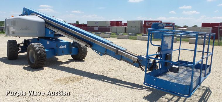 image for item DE7190 2006 Genie S60 boom lift