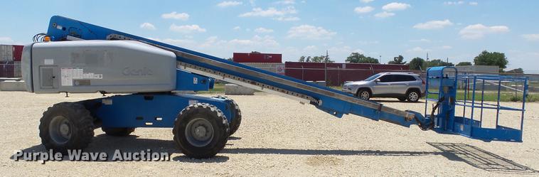image for item DE7190 2006 Genie S60 boom lift
