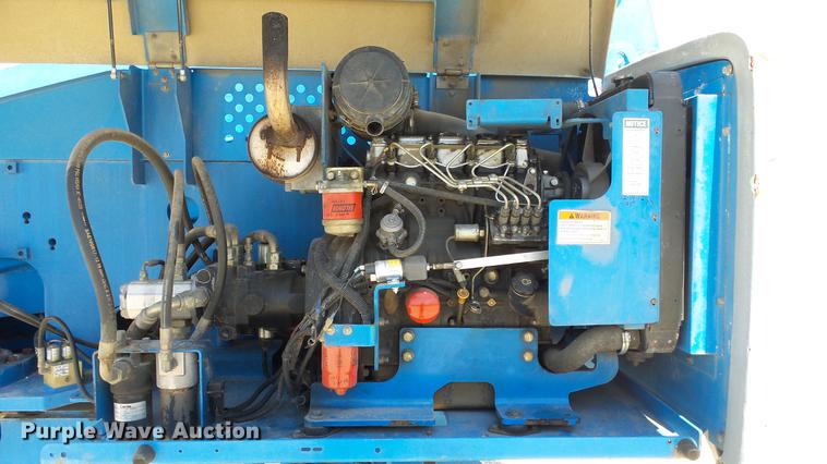 image for item DE7190 2006 Genie S60 boom lift