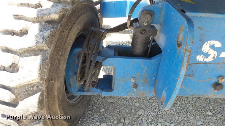 image for item DE7190 2006 Genie S60 boom lift