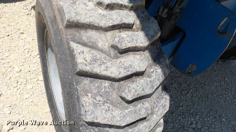 image for item DE7190 2006 Genie S60 boom lift