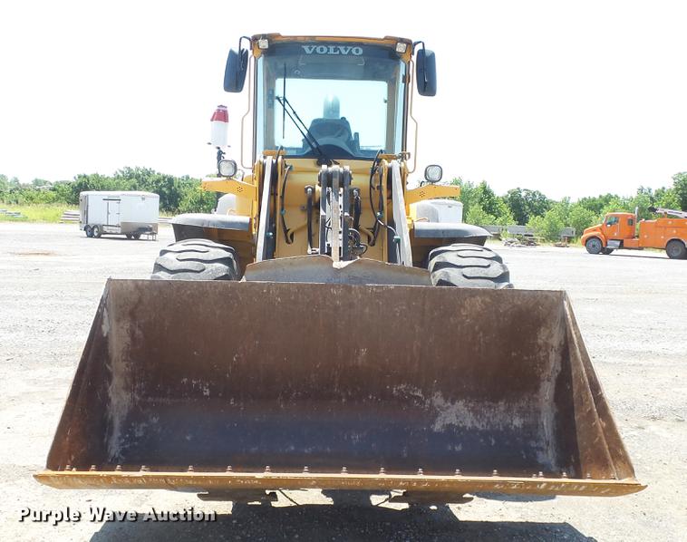 image for item DE7200 2004 Volvo L60E wheel loader