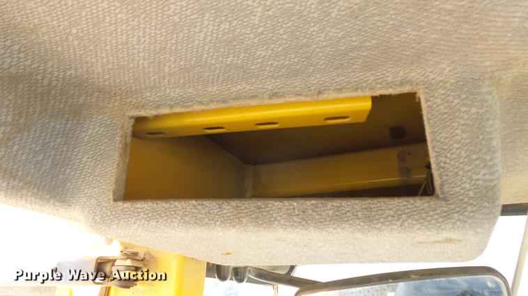 image for item DE7200 2004 Volvo L60E wheel loader