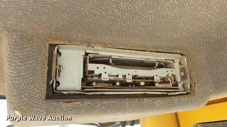 image for item DE7200 2004 Volvo L60E wheel loader