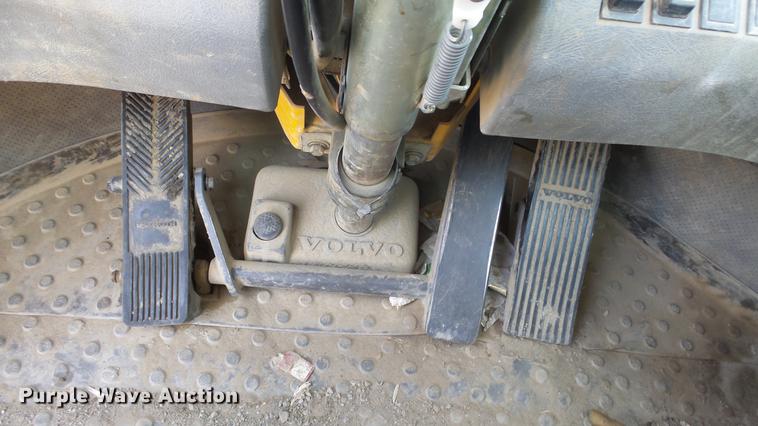 image for item DE7200 2004 Volvo L60E wheel loader