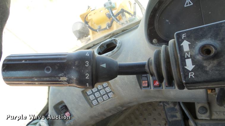 image for item DE7200 2004 Volvo L60E wheel loader