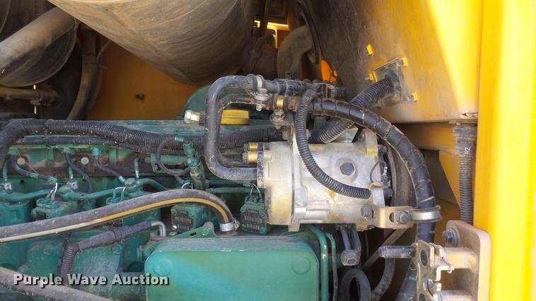 image for item DE7200 2004 Volvo L60E wheel loader