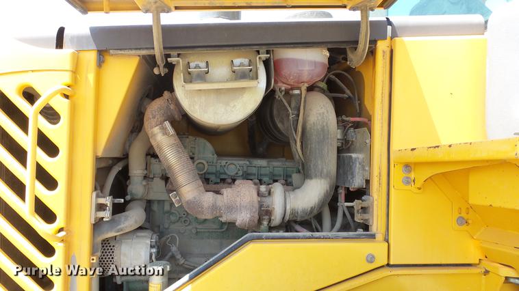 image for item DE7200 2004 Volvo L60E wheel loader