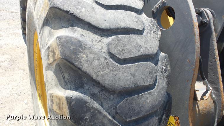 image for item DE7200 2004 Volvo L60E wheel loader
