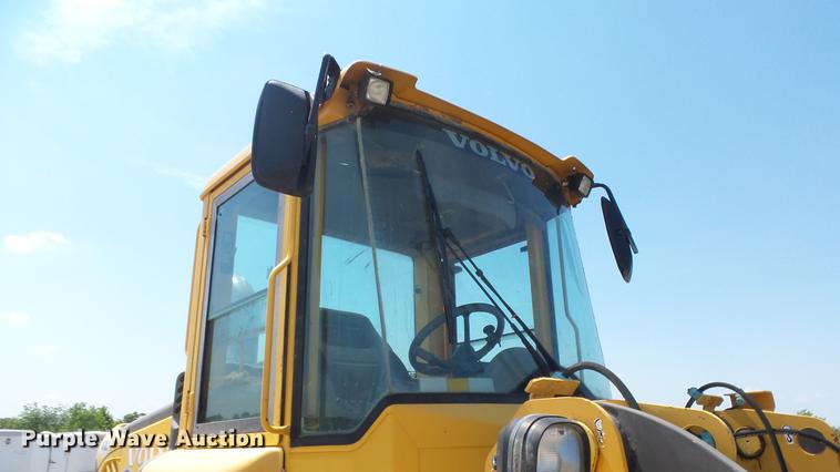 image for item DE7200 2004 Volvo L60E wheel loader