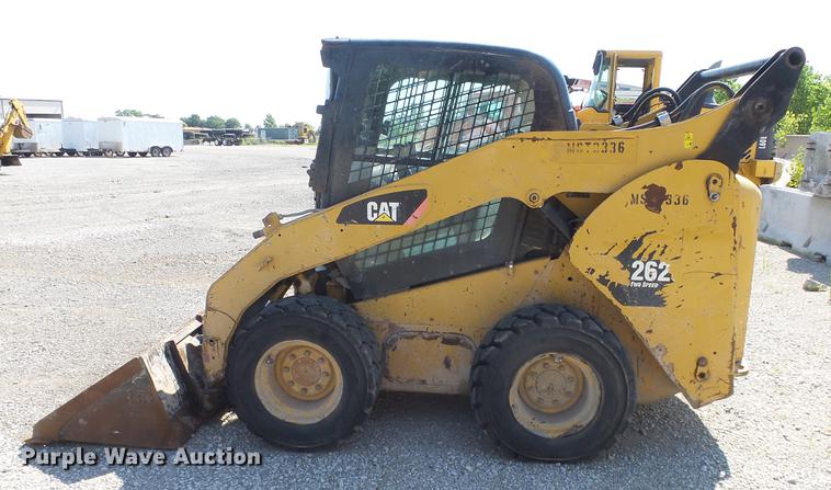 image for item DE7204 2010 Caterpillar 262C skid steer