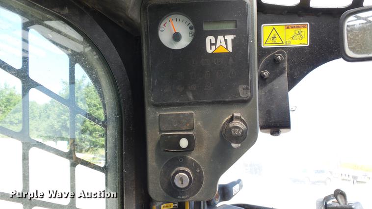image for item DE7204 2010 Caterpillar 262C skid steer