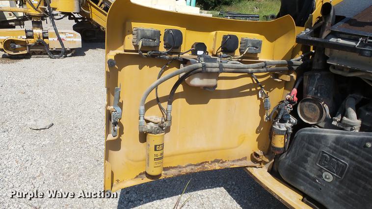 image for item DE7204 2010 Caterpillar 262C skid steer
