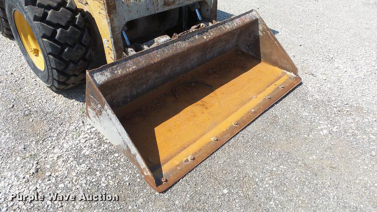 image for item DE7204 2010 Caterpillar 262C skid steer