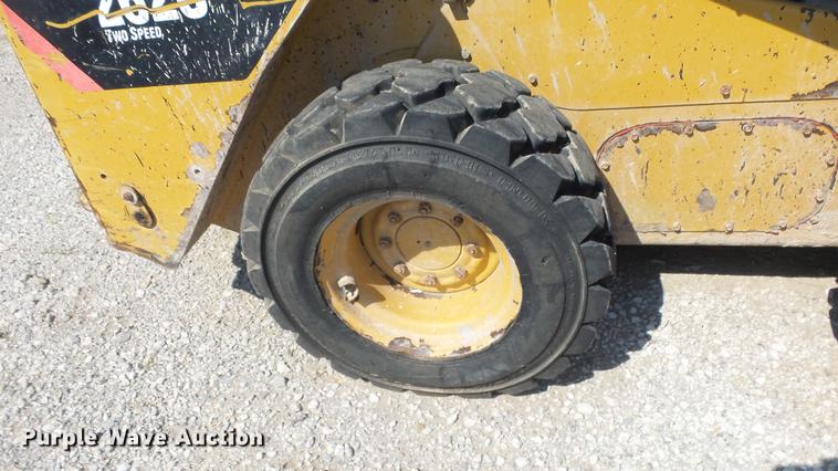 image for item DE7204 2010 Caterpillar 262C skid steer