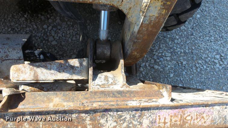 image for item DE7204 2010 Caterpillar 262C skid steer