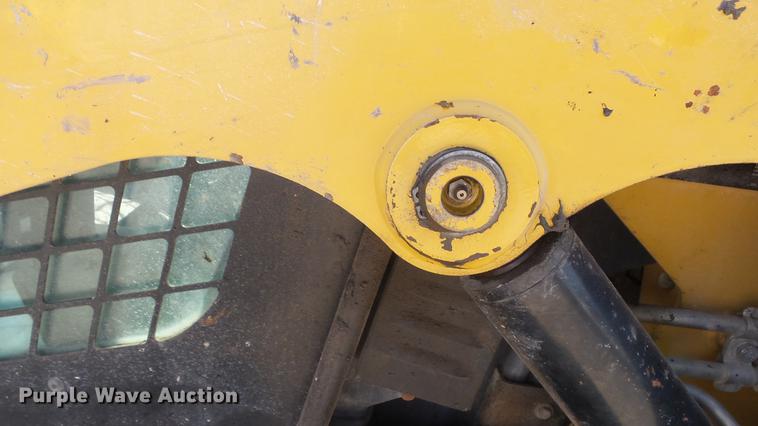image for item DE7204 2010 Caterpillar 262C skid steer