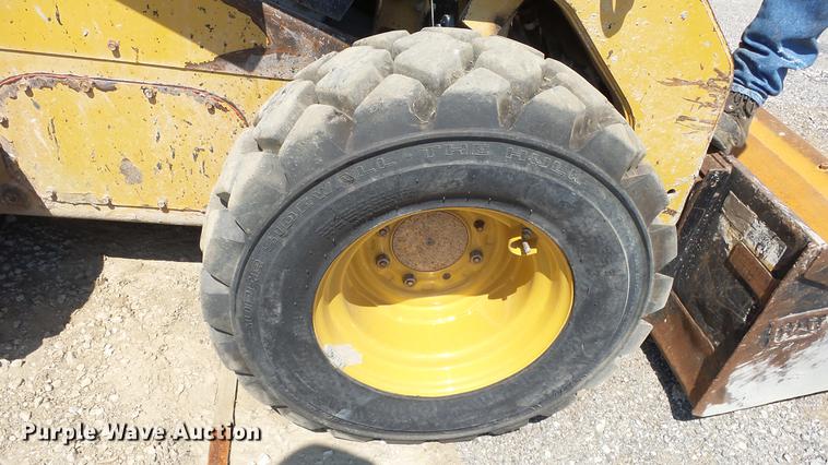 image for item DE7204 2010 Caterpillar 262C skid steer