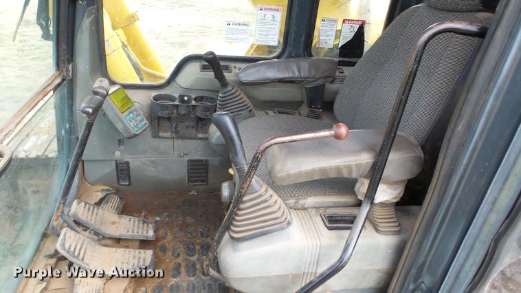 image for item DE7218 1996 Komatsu PC400LC-3 excavator