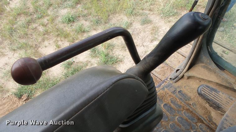 image for item DE7218 1996 Komatsu PC400LC-3 excavator