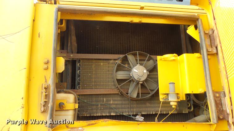 image for item DE7218 1996 Komatsu PC400LC-3 excavator