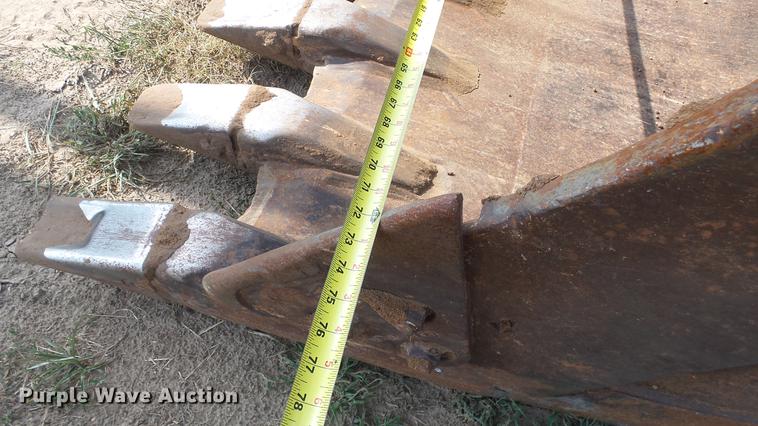 image for item DE7218 1996 Komatsu PC400LC-3 excavator