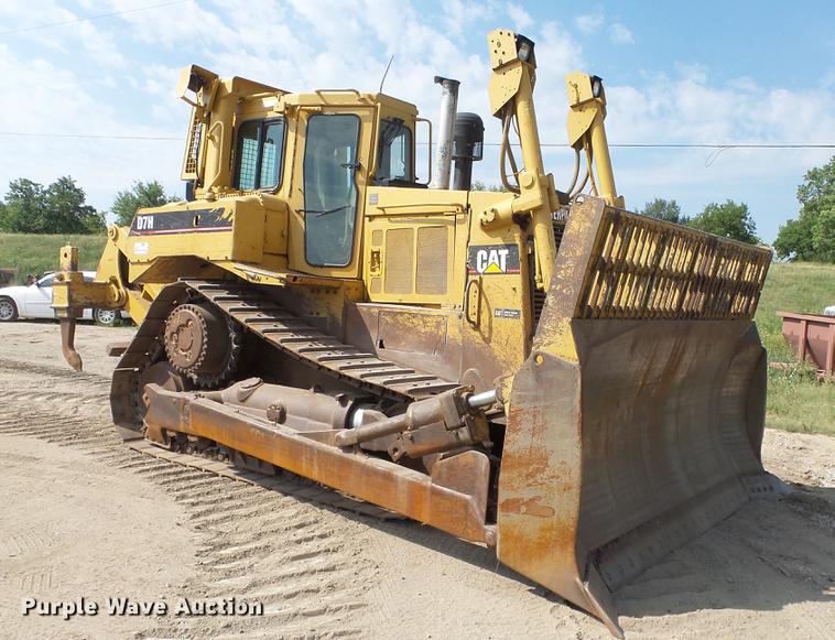 image for item DE7219 1994 Caterpillar D7H dozer