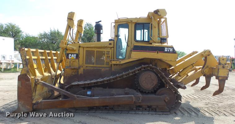 image for item DE7219 1994 Caterpillar D7H dozer