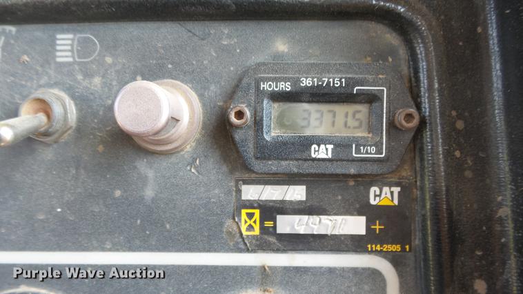 image for item DE7219 1994 Caterpillar D7H dozer