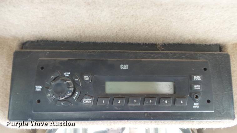 image for item DE7219 1994 Caterpillar D7H dozer