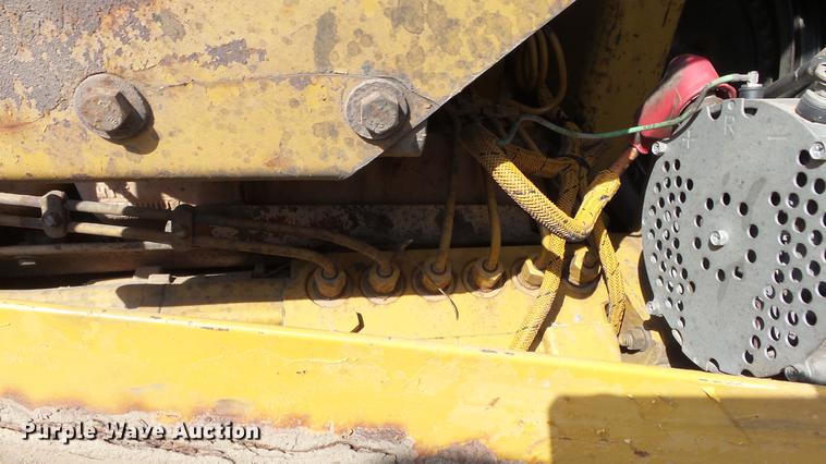 image for item DE7219 1994 Caterpillar D7H dozer