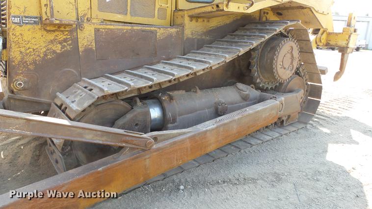 image for item DE7219 1994 Caterpillar D7H dozer