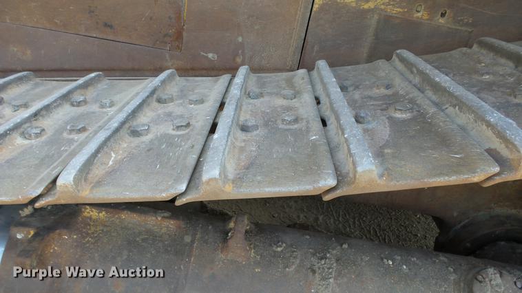 image for item DE7219 1994 Caterpillar D7H dozer