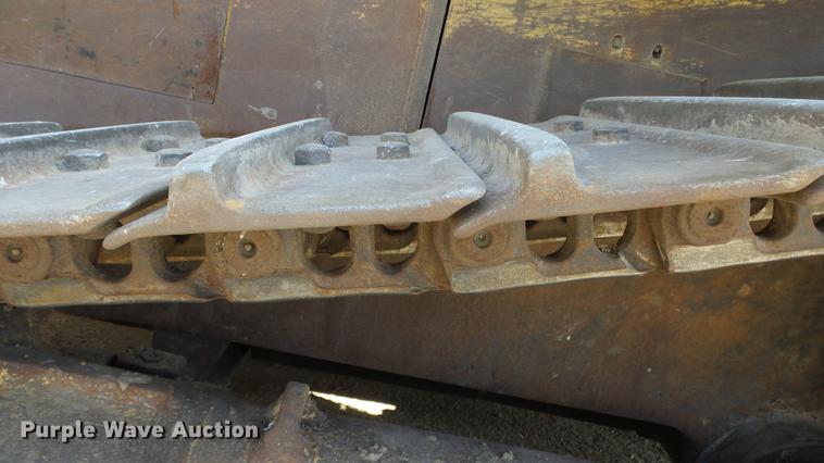 image for item DE7219 1994 Caterpillar D7H dozer