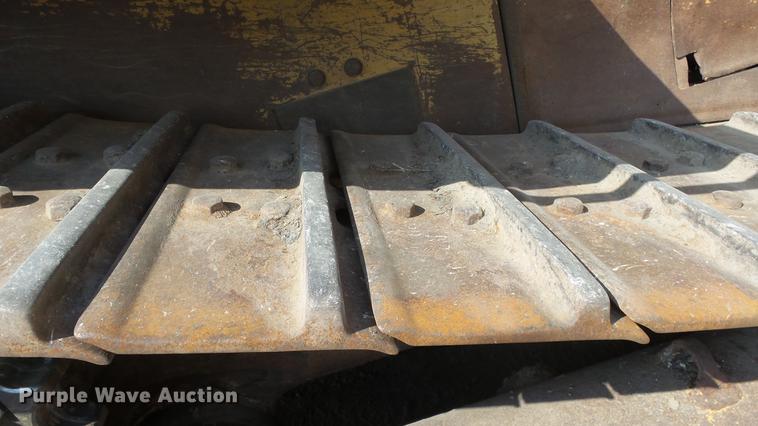 image for item DE7219 1994 Caterpillar D7H dozer