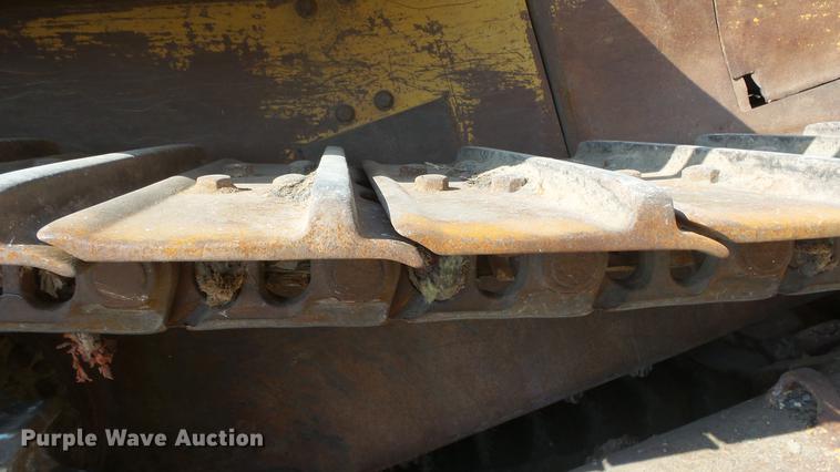 image for item DE7219 1994 Caterpillar D7H dozer
