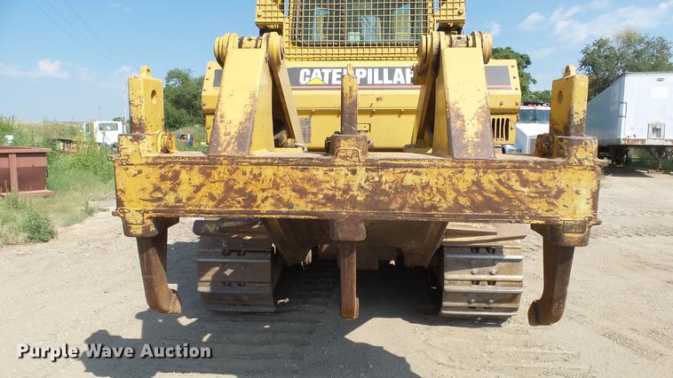image for item DE7219 1994 Caterpillar D7H dozer