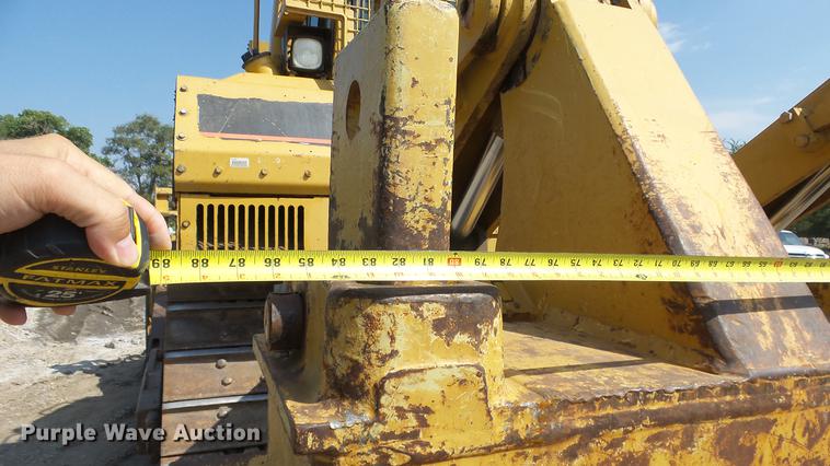image for item DE7219 1994 Caterpillar D7H dozer