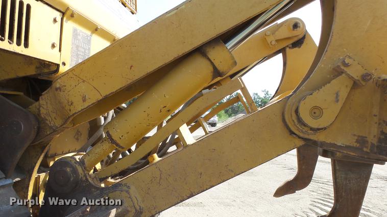 image for item DE7219 1994 Caterpillar D7H dozer