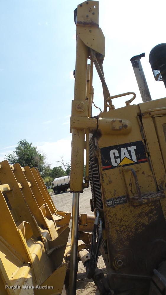 image for item DE7219 1994 Caterpillar D7H dozer