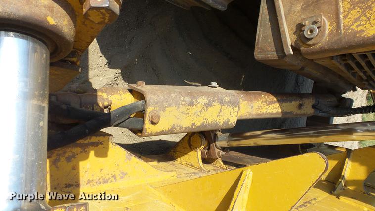 image for item DE7219 1994 Caterpillar D7H dozer