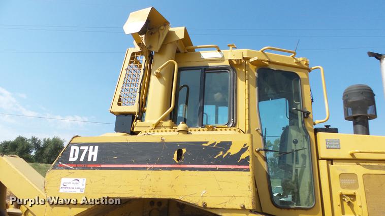 image for item DE7219 1994 Caterpillar D7H dozer